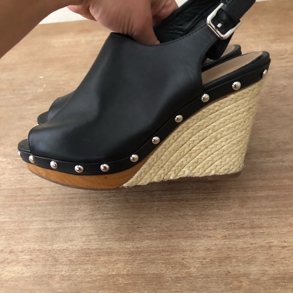 Size 9 Very Volatile Black Wedge - Picture 3 of 5